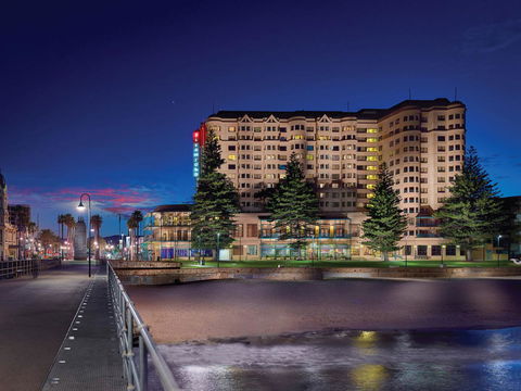 Stamford Grand Adelaide - Newcastle Accommodation 0