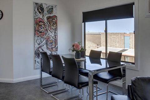 Aart Apartments - Newcastle Accommodation 20