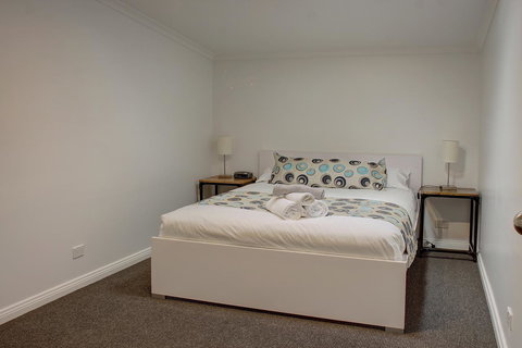 Aart Apartments - Newcastle Accommodation 21