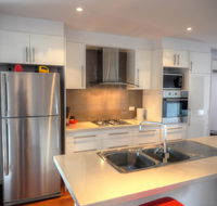 Home On Torrens - New Castle Tourism