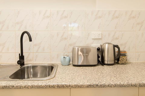 The Manor Basket Range - Newcastle Accommodation 9