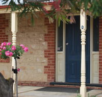 Jacaranda Cottage - Newcastle Accommodation