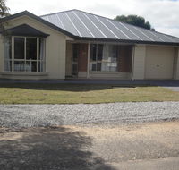White Sands Retreat - Newcastle Accommodation