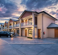 Renmark Holiday Apartment - Newcastle Accommodation