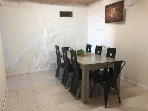 Aussie Opal Diggers Outback Retreat-Undergound - Newcastle Accommodation 2