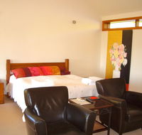 Cherry Farm Studio - Newcastle Accommodation