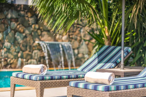 Bayview Beachfront Apartments, In Town Right On The Beach - New Castle Tourism 4