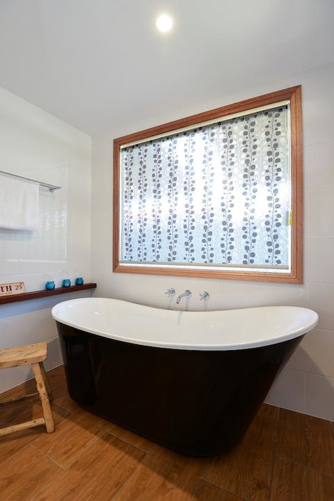 Trafalgar Premium Vintage Suites - Newcastle Accommodation 2