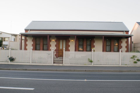 Longreach At Port Elliot - Newcastle Accommodation 1