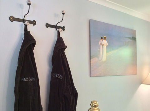 Aldgate Valley Bed And Breakfast - Newcastle Accommodation 10