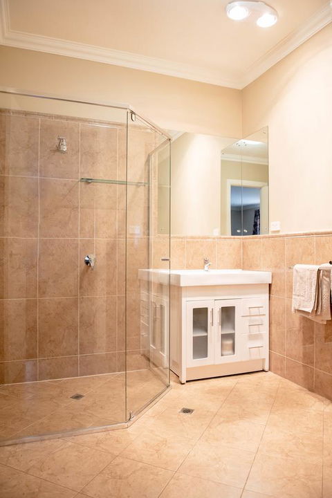 Whyalla Playford Apartments - Newcastle Accommodation 4