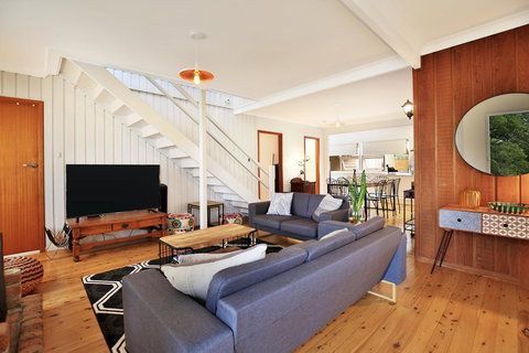 Hudson Bay @ Basin View-Pet Friendly-15 Mins To Hyams Beach - Newcastle Accommodation 1