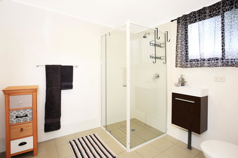 Hudson Bay @ Basin View-Pet Friendly-15 Mins To Hyams Beach - Newcastle Accommodation 27