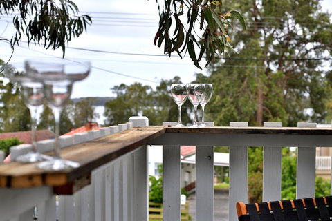 Hudson Bay @ Basin View-Pet Friendly-15 Mins To Hyams Beach - Newcastle Accommodation 24