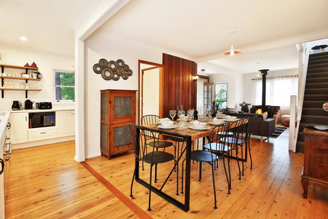 Hudson Bay @ Basin View-Pet Friendly-15 Mins To Hyams Beach - Newcastle Accommodation 3