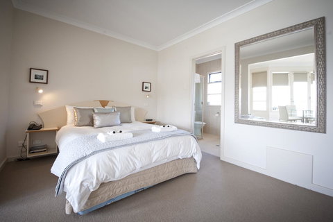 The Bluff Resort Apartments - New Castle Tourism 42