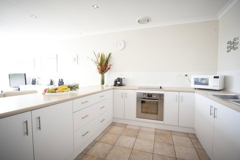 The Bluff Resort Apartments - New Castle Tourism 28