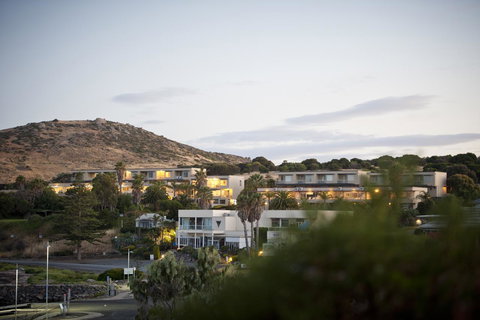 The Bluff Resort Apartments - New Castle Tourism 38