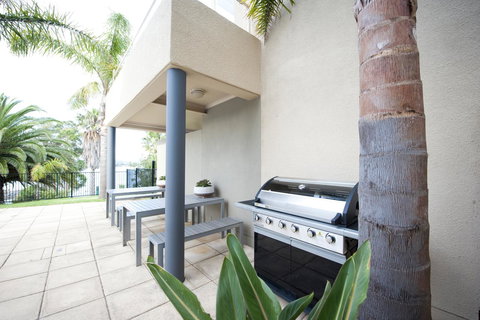 The Bluff Resort Apartments - New Castle Tourism 34