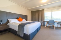 Book Hackham Accommodation Vacations New Castle Tourism New Castle Tourism
