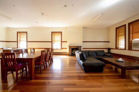 City Centre Motel Hotel - New Castle Tourism 38