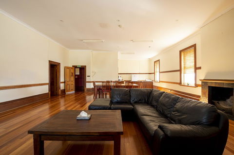 City Centre Motel Hotel - New Castle Tourism 36