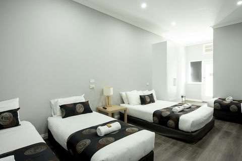 City Centre Motel Hotel - New Castle Tourism 12