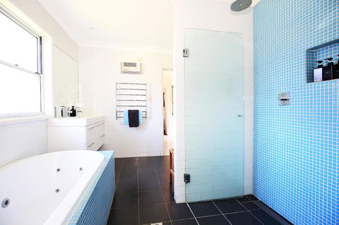 Culburra Beachhouse - Newcastle Accommodation 22
