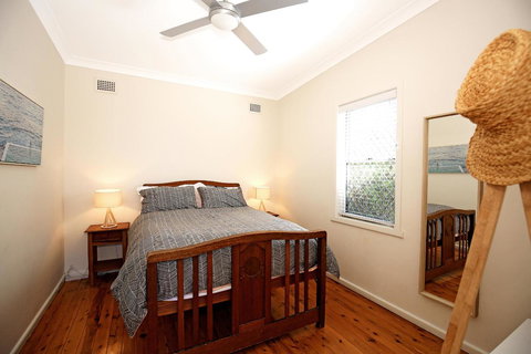 Culburra Beachhouse - Newcastle Accommodation 16