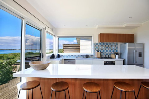 Culburra Beachhouse - Newcastle Accommodation 13