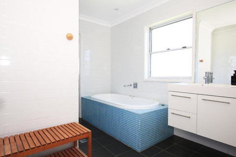 Culburra Beachhouse - Newcastle Accommodation 23
