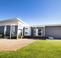Villa Serra - Newcastle Accommodation