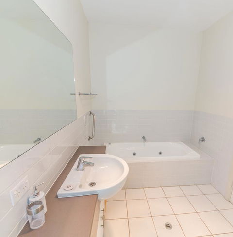 South Shores Villa 31 - South Shores Normanville - Newcastle Accommodation 14