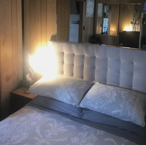 Murray Bridge Riverview Cabin - Newcastle Accommodation 2