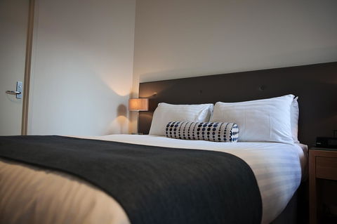 Mawson Lakes Hotel - New Castle Tourism 2