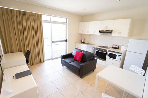 Mawson Lakes Hotel - New Castle Tourism 22