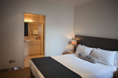 Mawson Lakes Hotel - New Castle Tourism 3