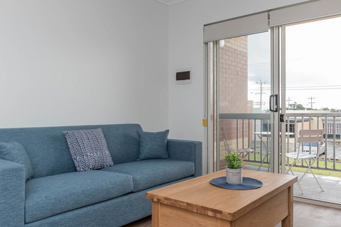 Jurien Bay Motel Apartments - Newcastle Accommodation 17