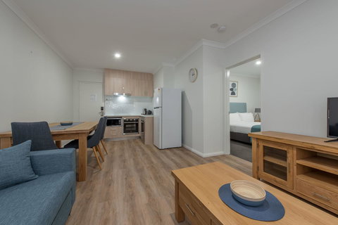Jurien Bay Motel Apartments - Newcastle Accommodation 4