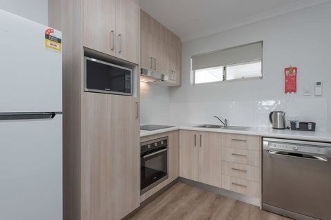 Jurien Bay Motel Apartments - Newcastle Accommodation 16