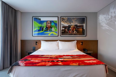 The Adnate Perth - Art Series - New Castle Tourism 16