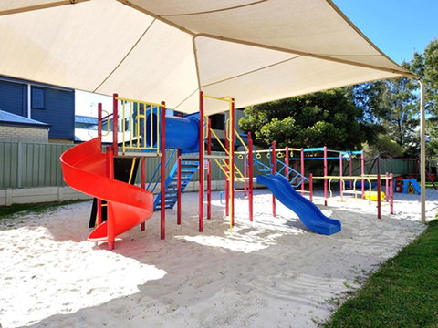 Mandurah Family Resort - New Castle Tourism 32