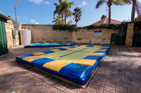 Mandurah Family Resort - New Castle Tourism 28