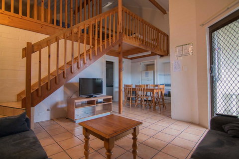 Mandurah Family Resort - New Castle Tourism 44