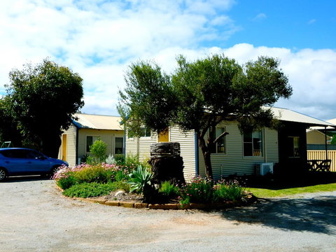 Lazy Lobster Holiday Units & Chalets - Newcastle Accommodation 20