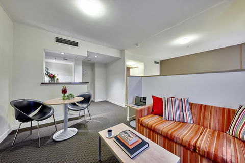 Ibis Perth - New Castle Tourism 3