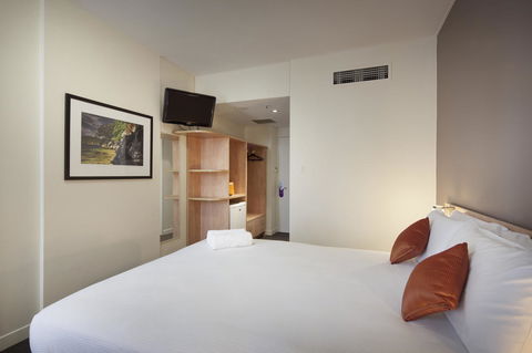 Ibis Perth - New Castle Tourism 25