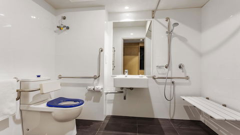 Holiday Inn Perth City Centre, An IHG Hotel - New Castle Tourism 27
