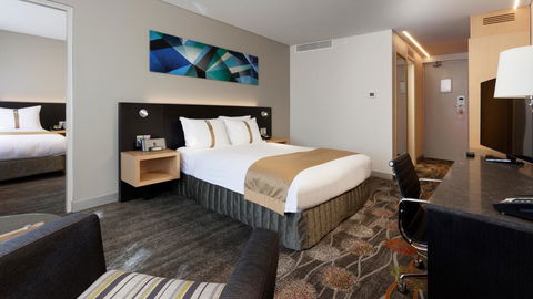 Holiday Inn Perth City Centre, An IHG Hotel - New Castle Tourism 21