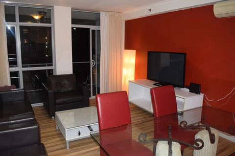 Centre Of Perth Whole Apartment W/view&spa&pool&wifi - New Castle Tourism 3